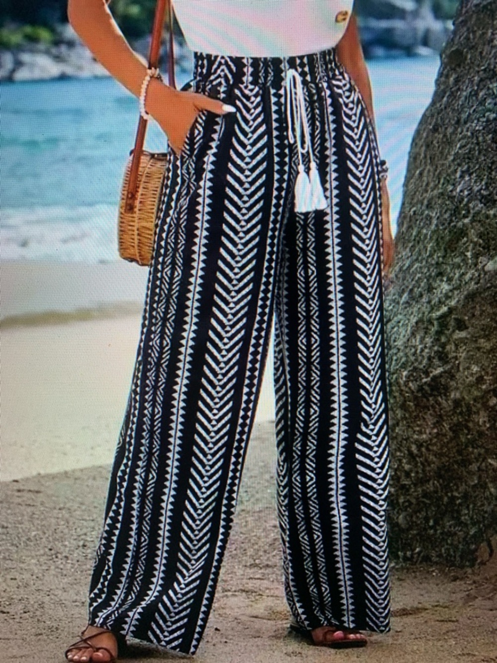 Women's Navy and White Patterned Wide-Leg Pants - Picture 3 of 5